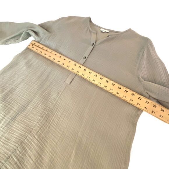 1428 Pure Jill Blouse Size L Cotton Seersucker Light Warm Gray Buttondown  New - Picture 3 of 9